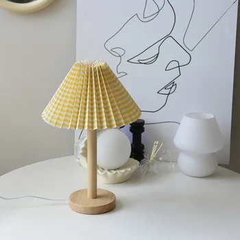 INS Корейская прикроватная лампа с сердечком для девочки из массива дерева, простая прикроватная лампа для спальни, украшение для гостевого дома, детская комната